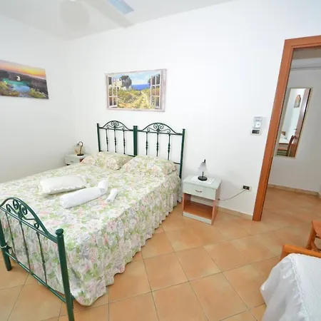 Semesterbostad La Casa Bianca *